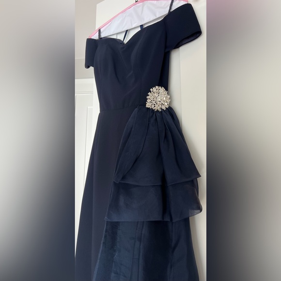 Mother of the Bride Gown - Picture 3 of 7